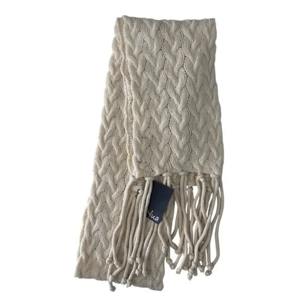 NWT Nua Ireland Merino‎ Wool Silk Cable Knit Scarf Cream Tassels